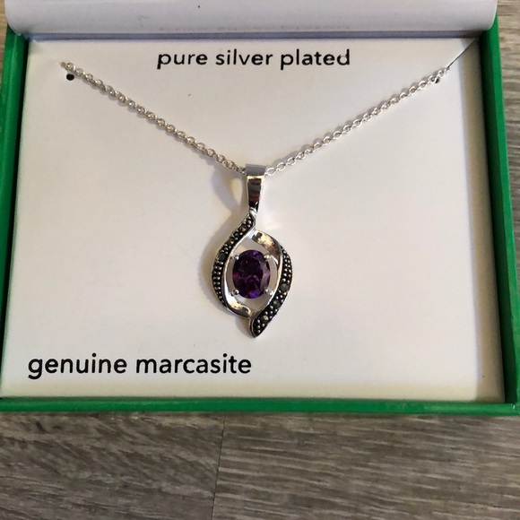 Jewelry - Necklace Purple Stone